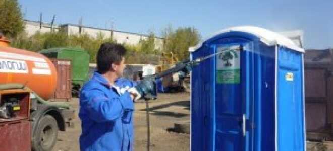 Что собой представляет очистка туалетных кабин