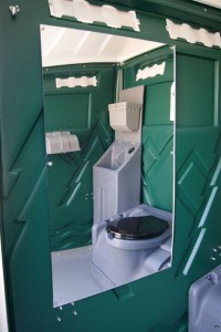 Насколько хороша кабина туалетная Люкс - отзывы потребителей