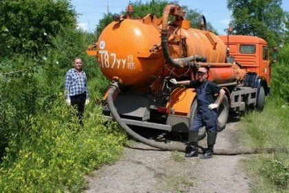 Ассенизаторская машина Ассенизаторская машина