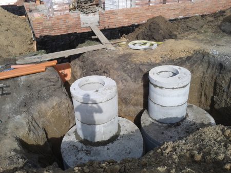 Установленный септик марки Осина