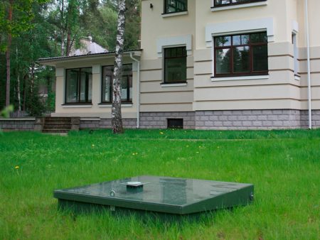 Установленный на участке септик